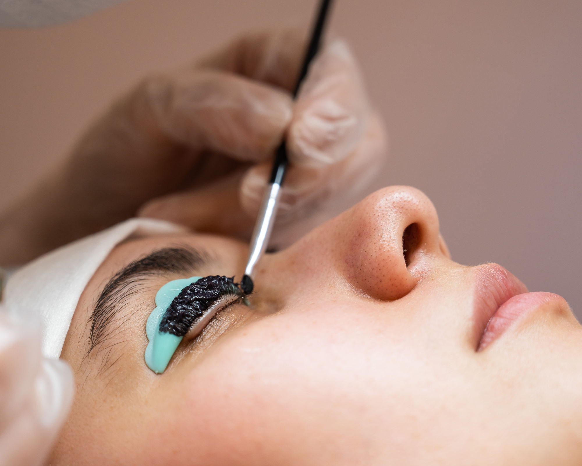 Teinture de cils chez Christelle Buffet Beauté & Bien-Être